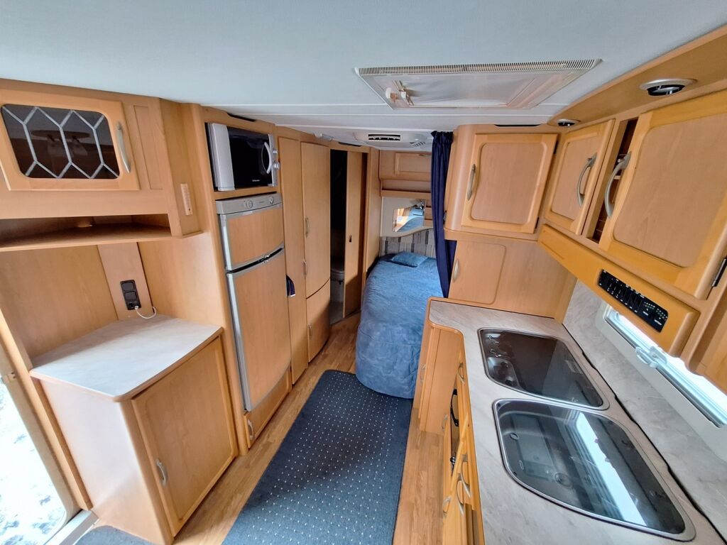 Kabe AMETIST 2005 Valkoinen