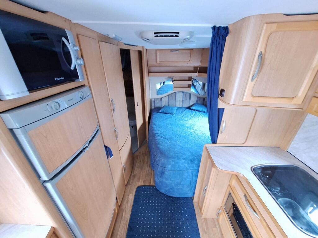 Kabe AMETIST 2005 Valkoinen