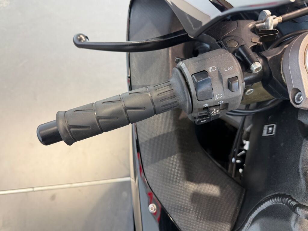 Kawasaki ZX-10R 2007 