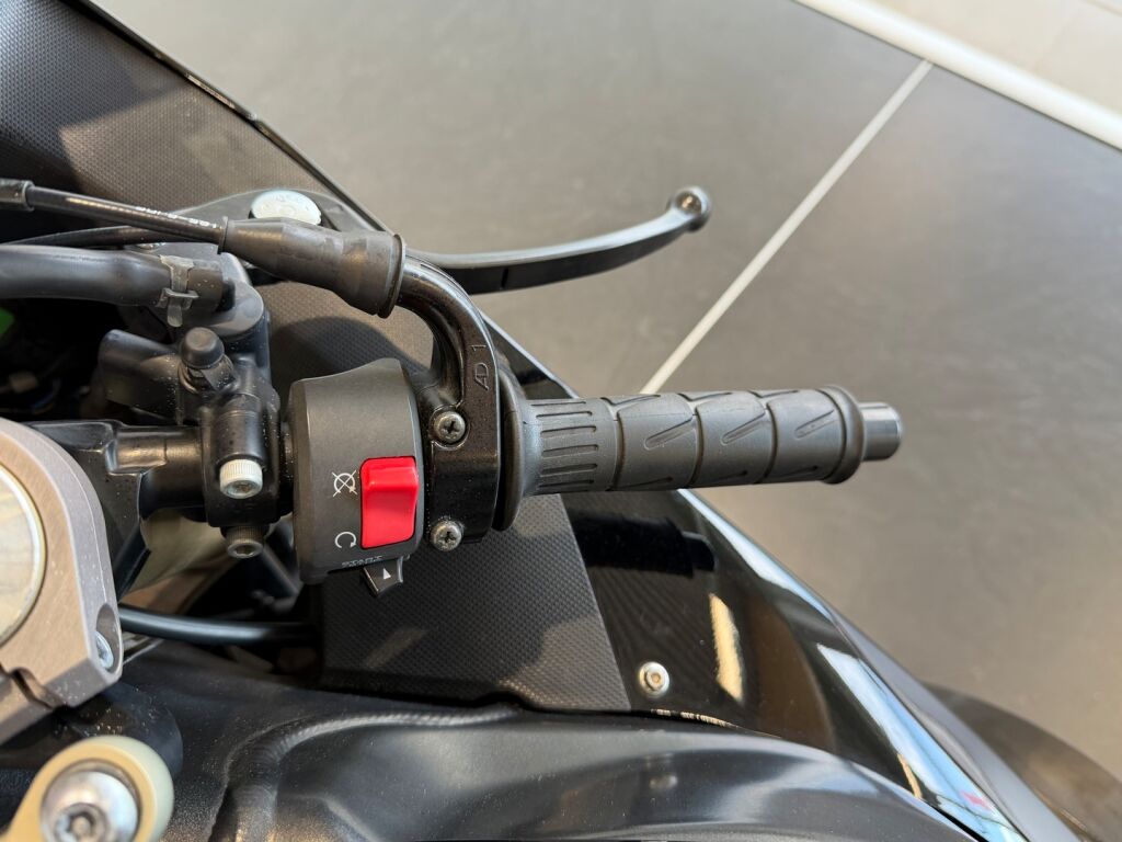 Kawasaki ZX-10R 2007 
