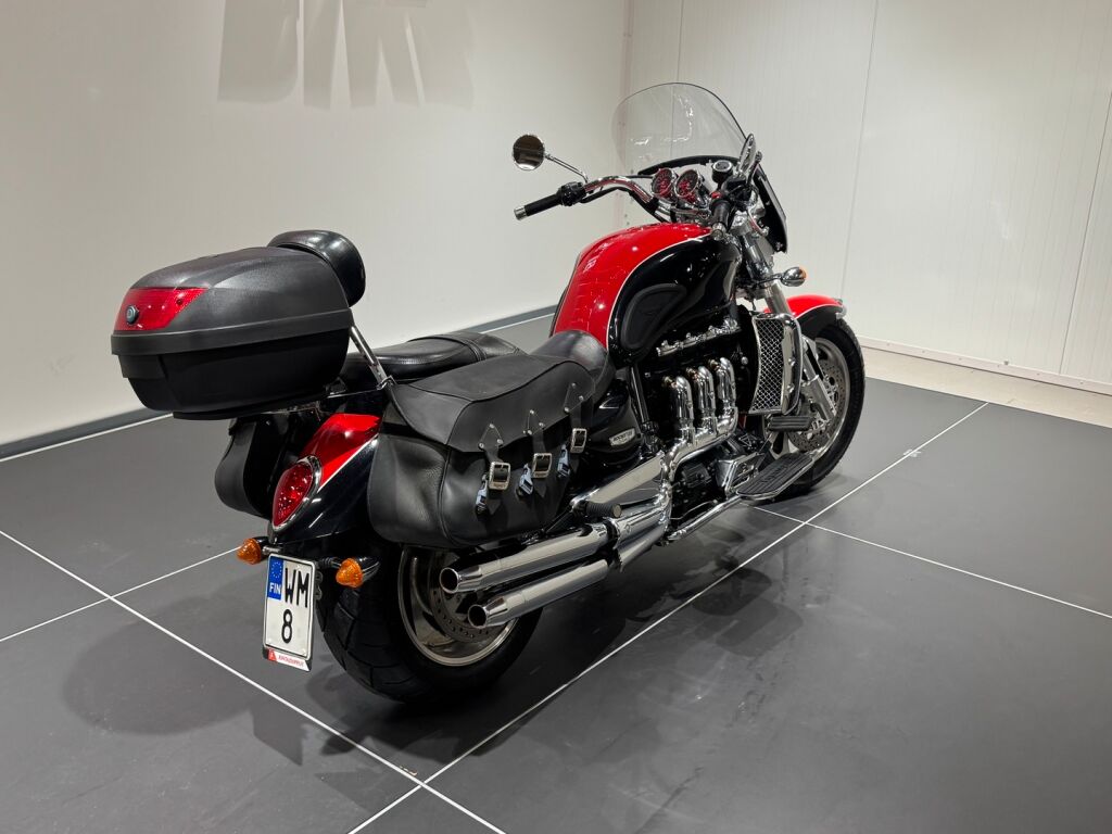Triumph ROCKET III 2007 Monivär.