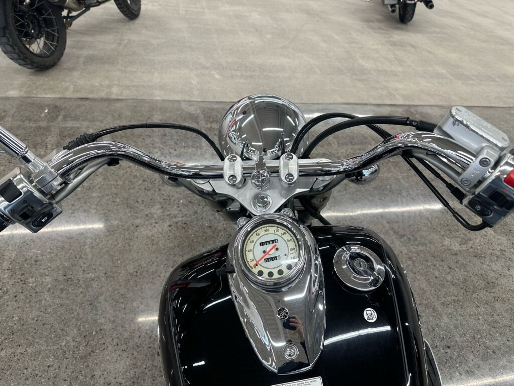 Yamaha XVS 2006 Musta