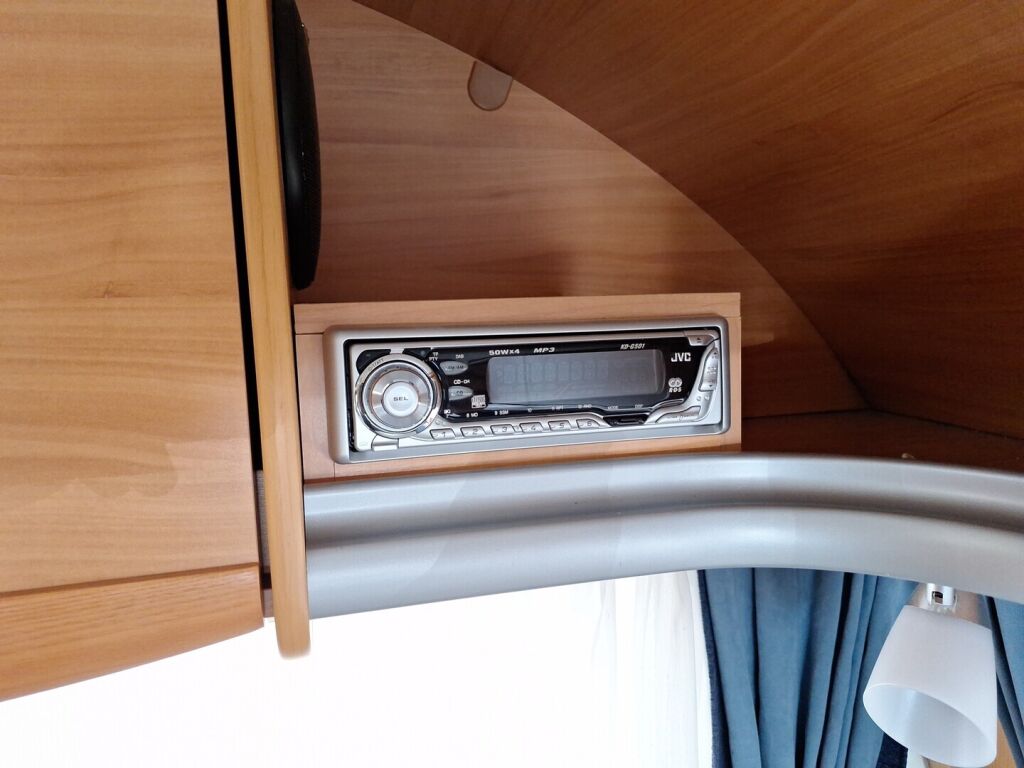 Adria ADORA 2006 Valkoinen