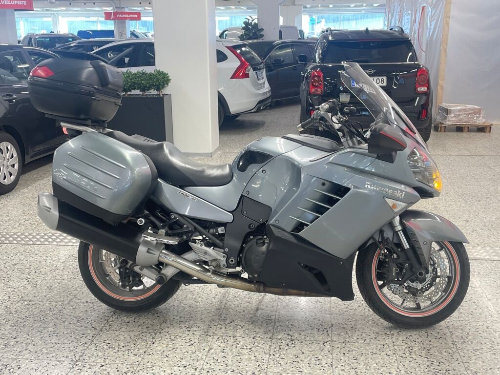 Kawasaki GTR 2007 