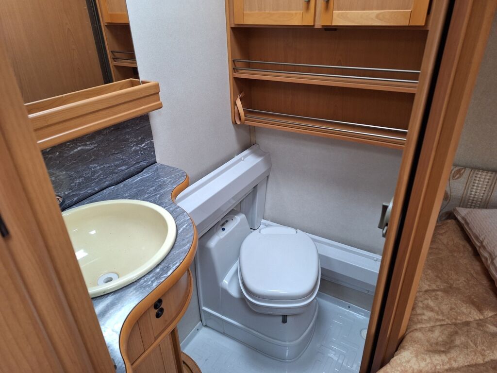 Kabe SMARAGD 2007 Valkoinen