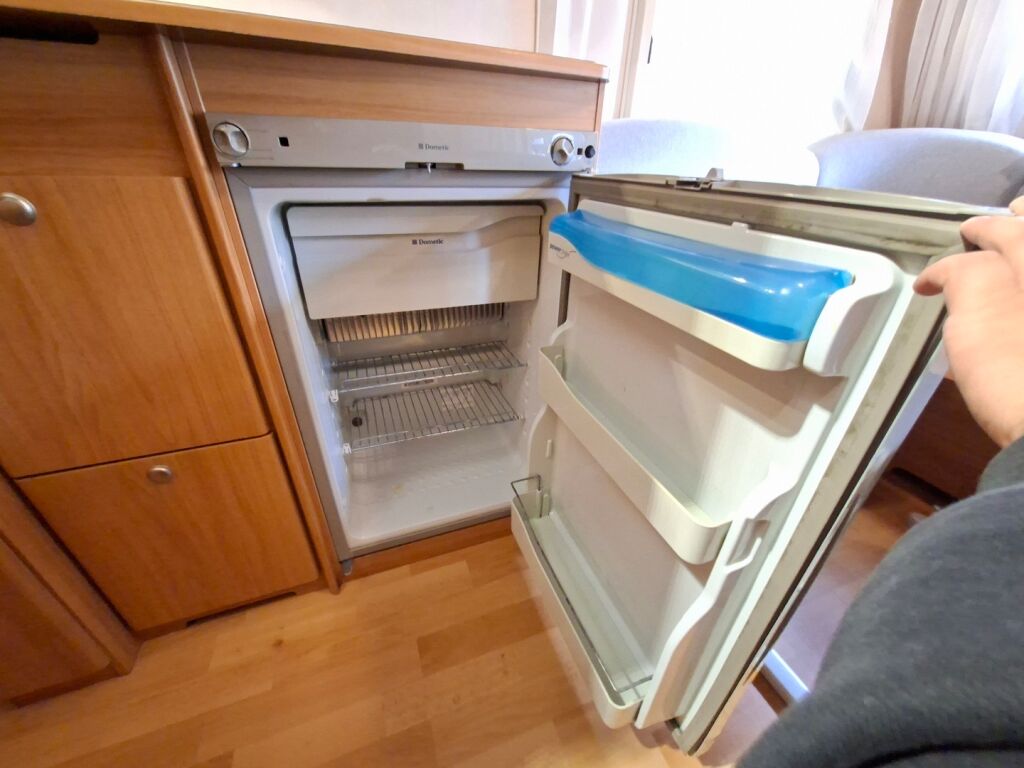 Adria Classica 2007 Valkoinen