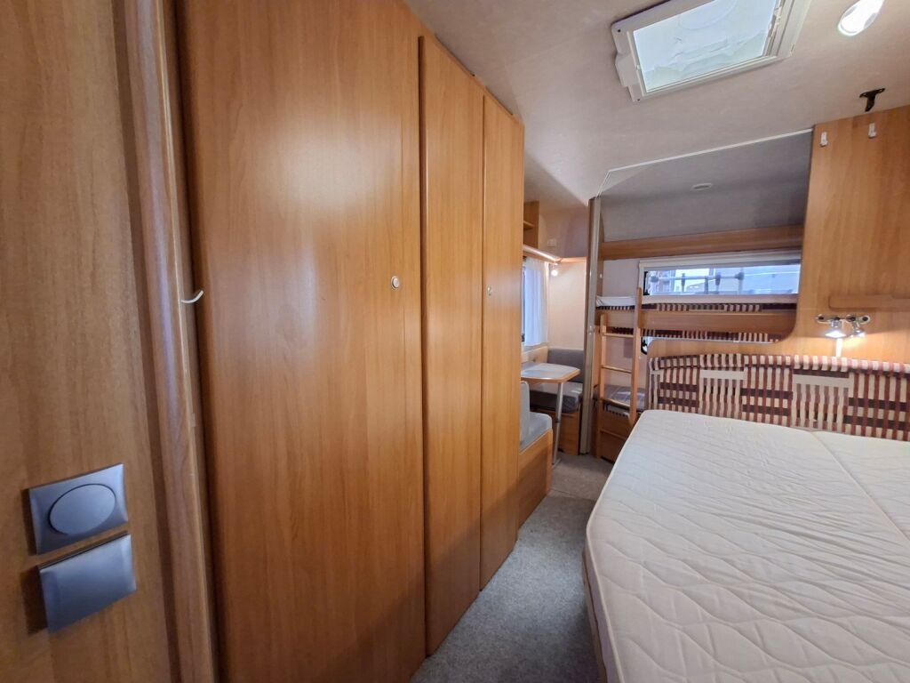 Adria Classica 2007 Valkoinen