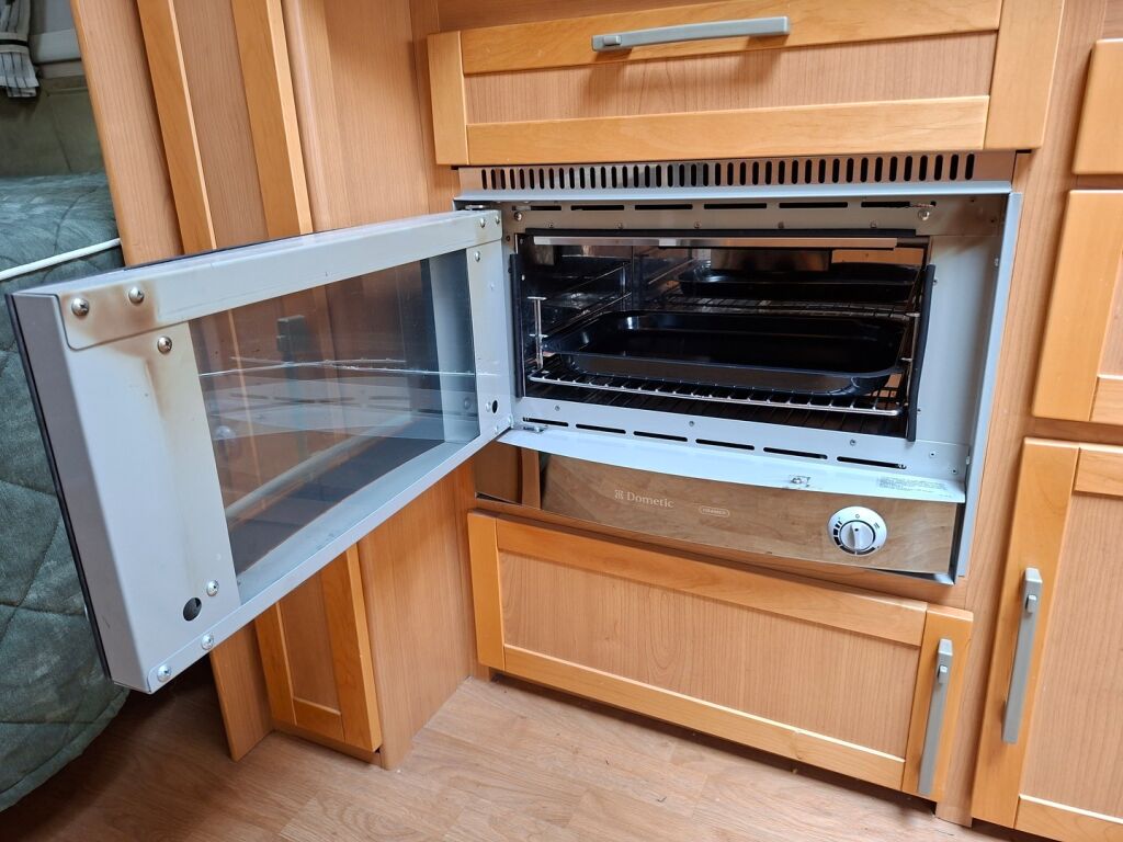 Kabe SMARAGD XL KS 2007 HK O