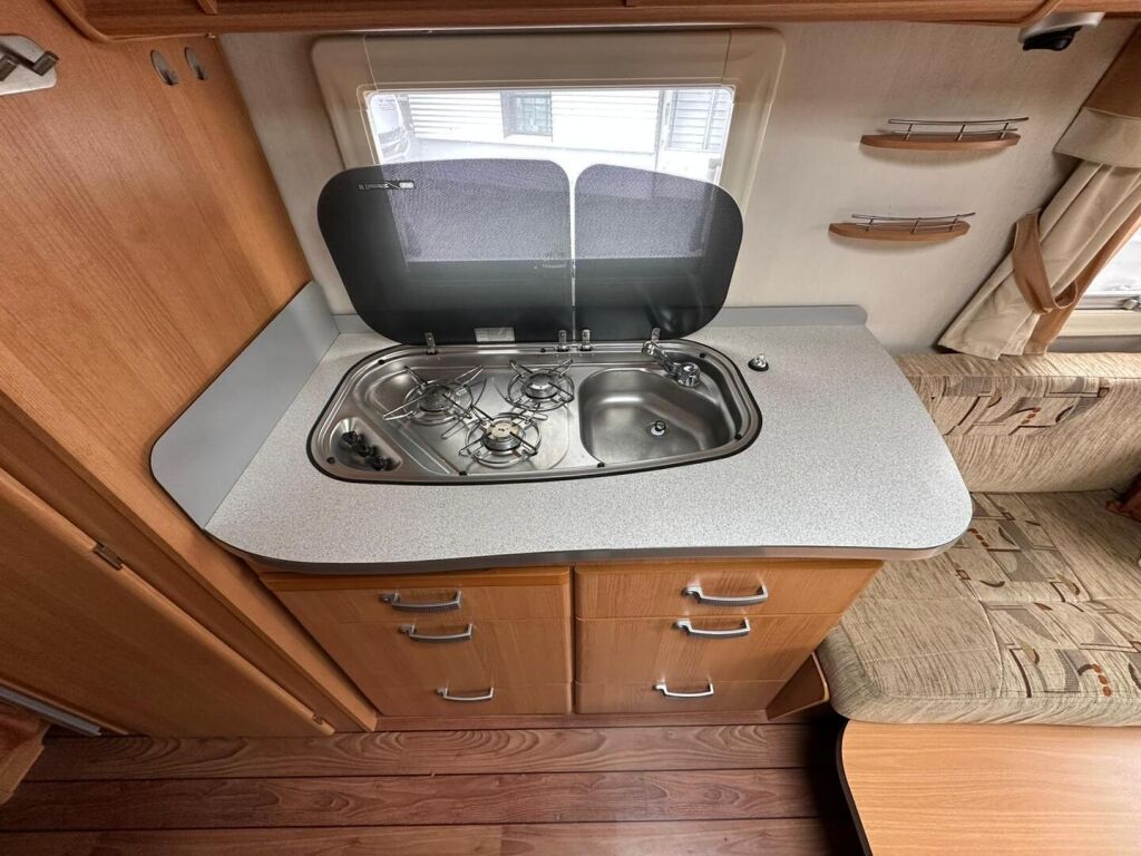 Cabby 620+ 2008 Valkoinen