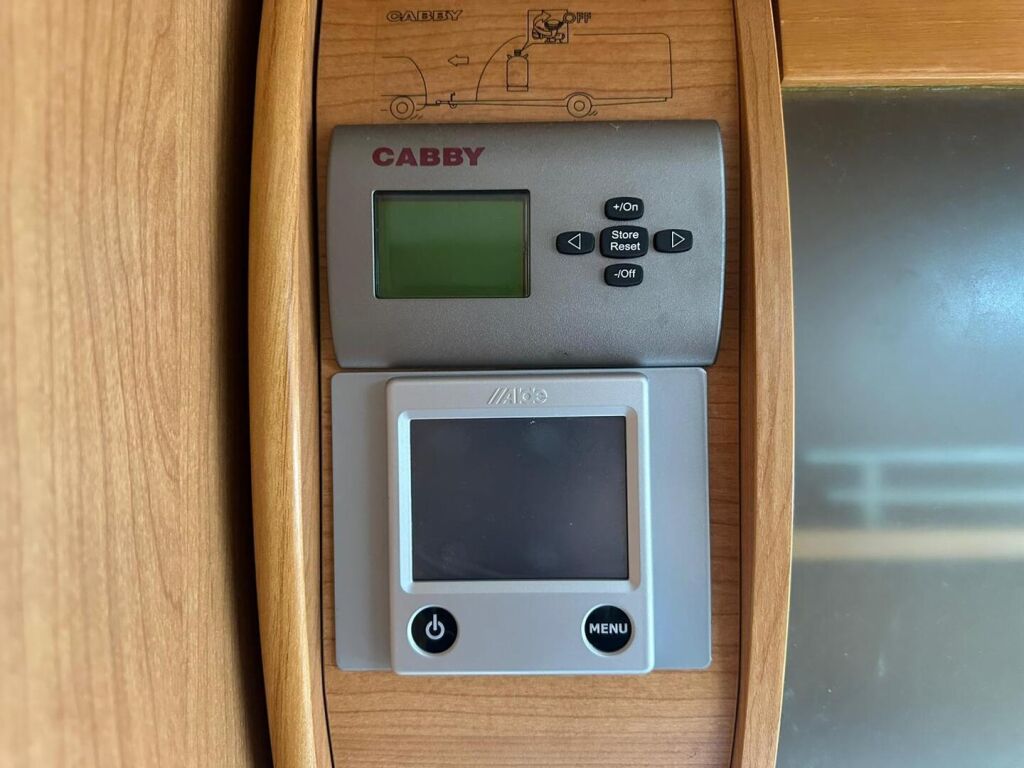 Cabby 620+ 2008 Valkoinen