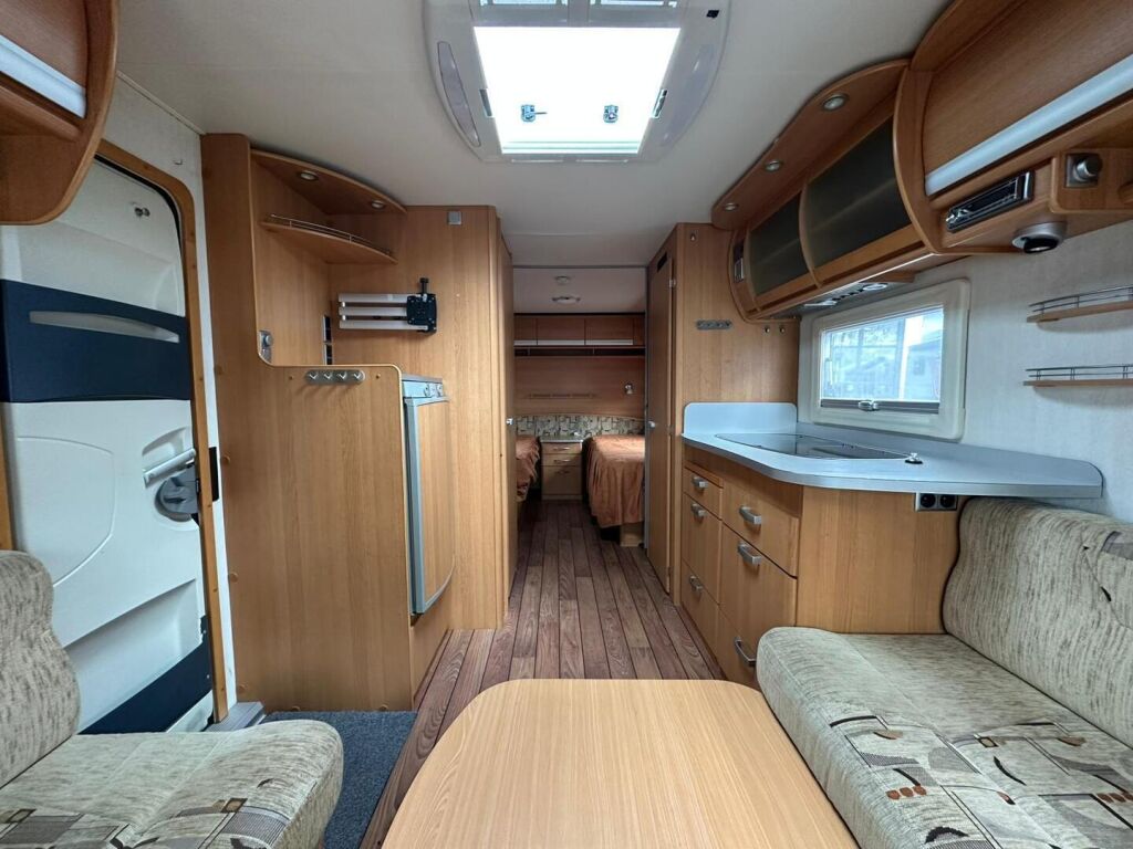 Cabby 620+ 2008 Valkoinen