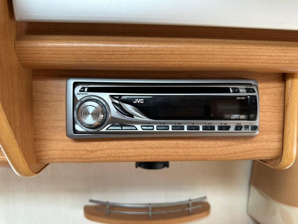 Cabby 620+ 2008 Valkoinen