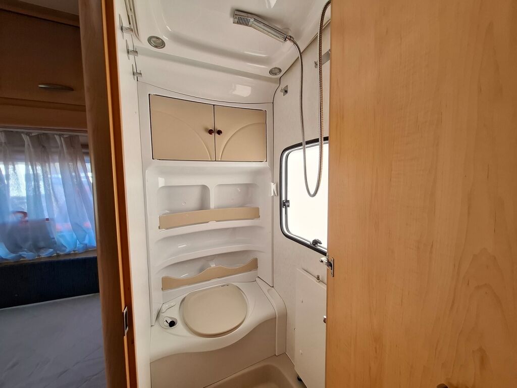 Hobby 560 2008 Valkoinen