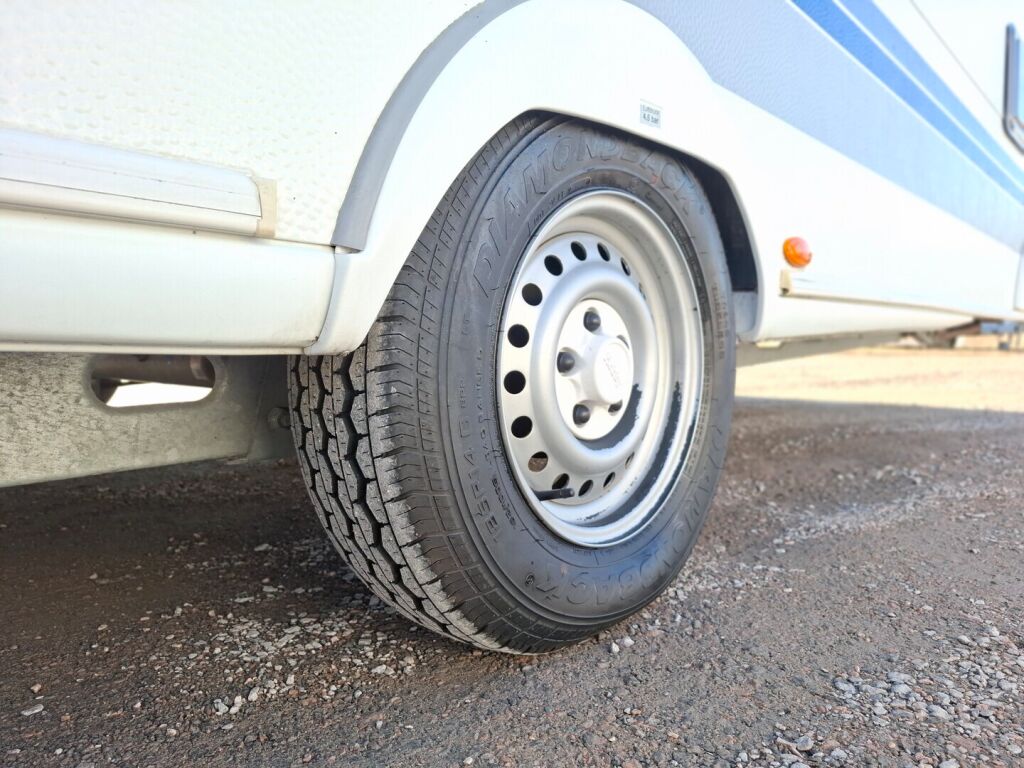 Hobby 560 2008 Valkoinen