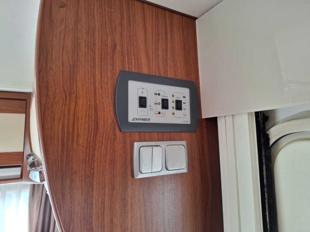 Hymer ERIBA NOVA 2008 Harmaa