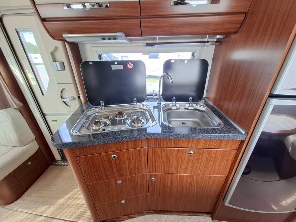 Hymer ERIBA NOVA 2008 Harmaa
