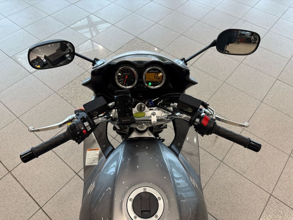 Suzuki GSF 2008 