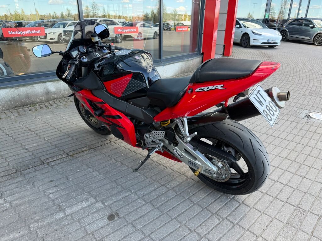 Honda CBR 2003 Punainen