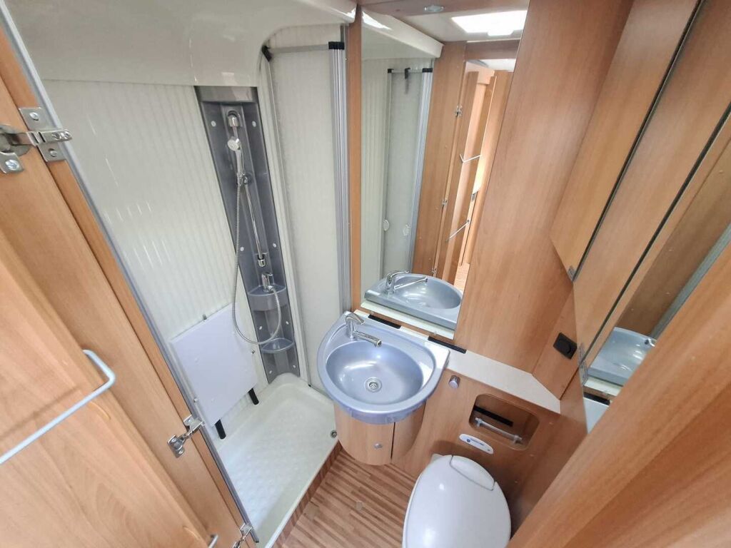 Dethleffs Beduin 2010 Valkoinen