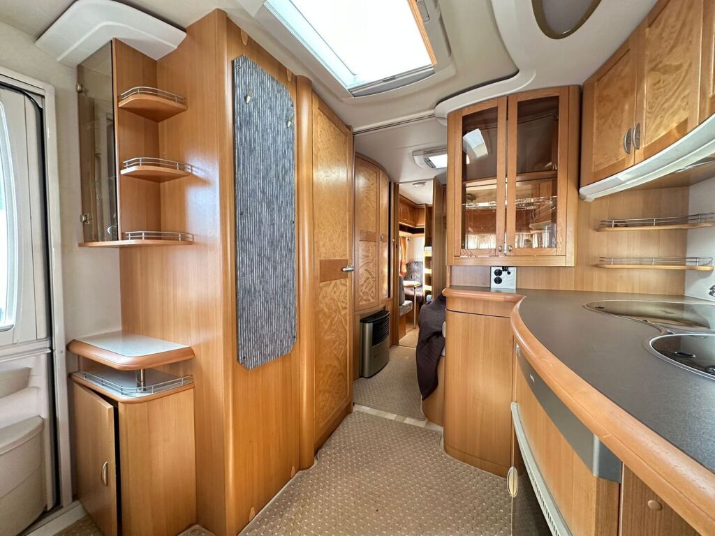 Hobby PRESTIGE 2009 Valkoinen