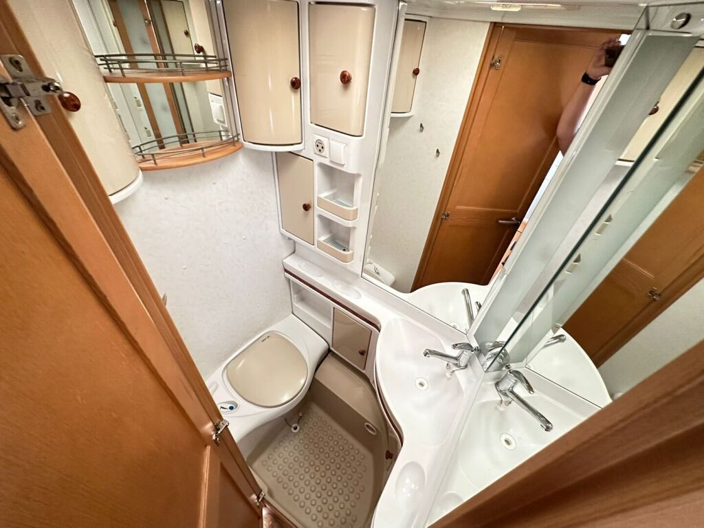 Hobby PRESTIGE 2009 Valkoinen