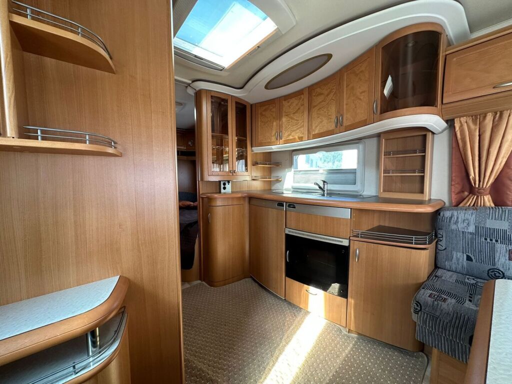 Hobby PRESTIGE 2009 Valkoinen