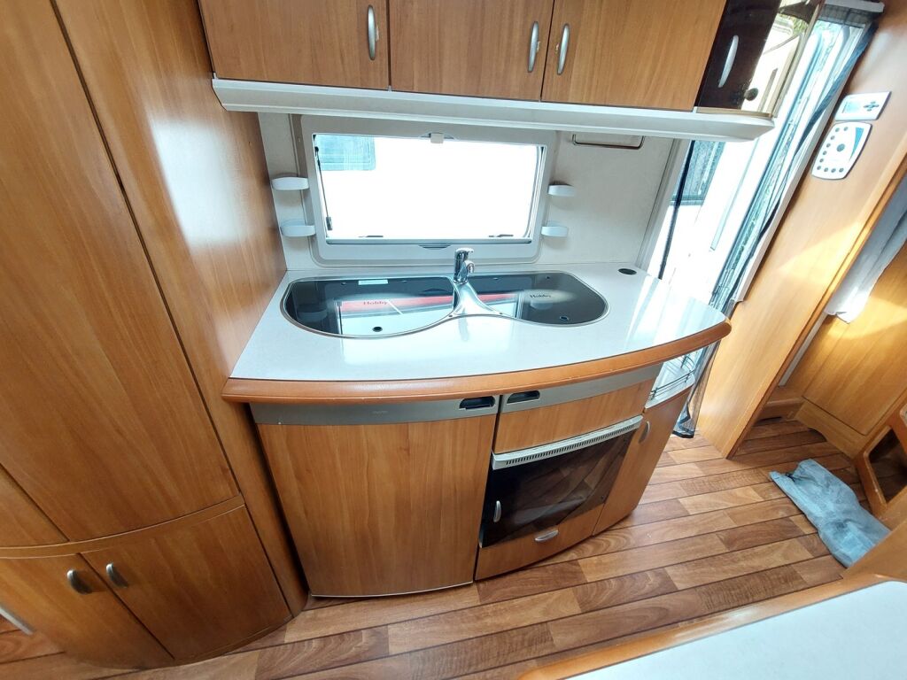 Hobby EXCELLENT 2006 Valkoinen