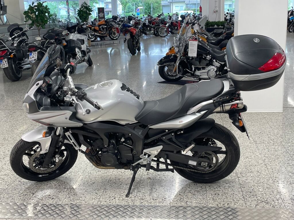 Yamaha FZ6-S 2009 
