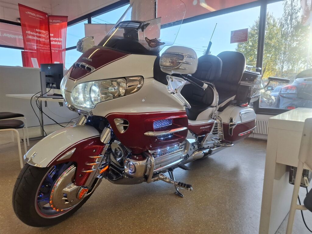 Honda GL 2008 