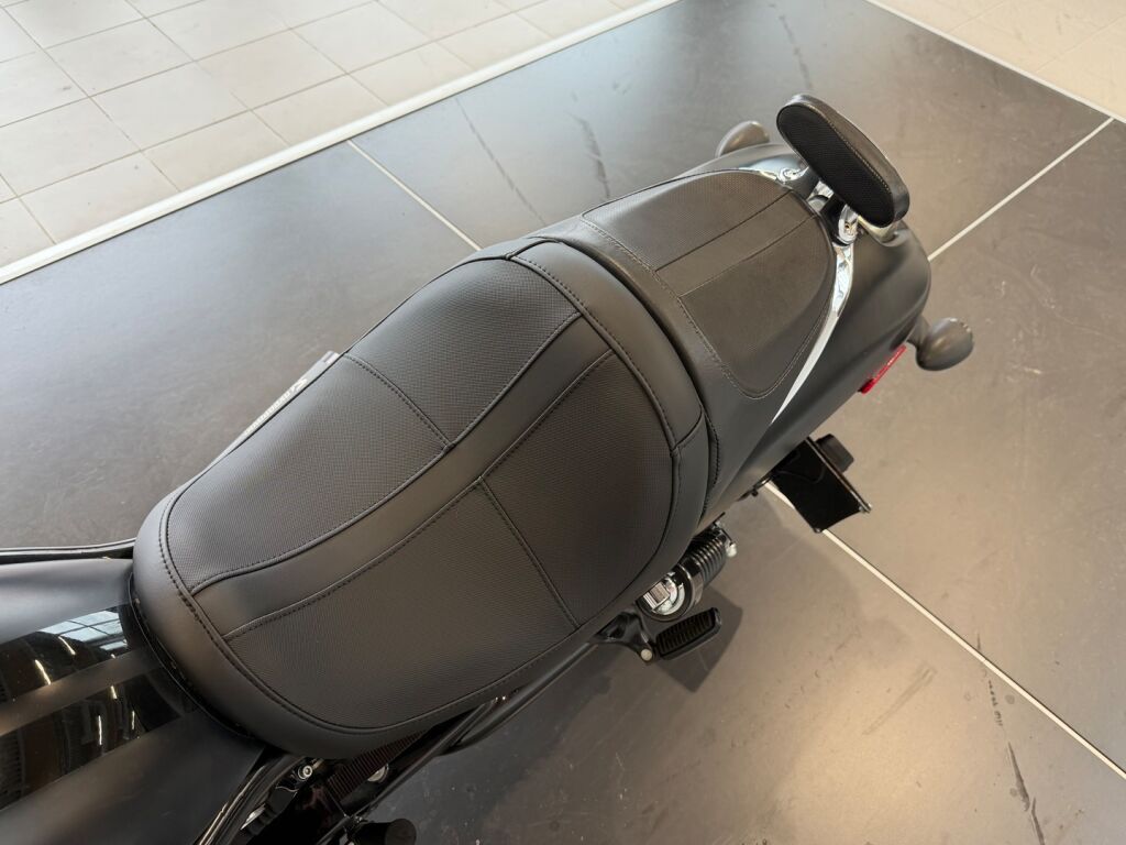 Harley-davidson VRSC 2008 