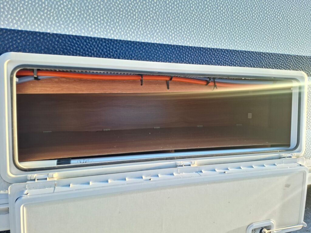 Dethleffs NOMAD 2011 Valkoinen