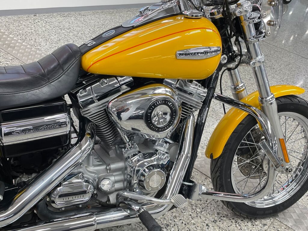 Harley-davidson DYNA 2008 