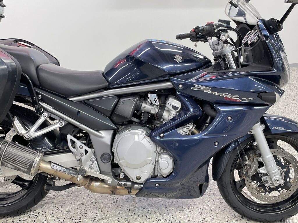 Suzuki GSF 2008 