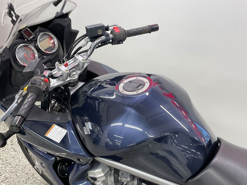 Suzuki GSF 2008 