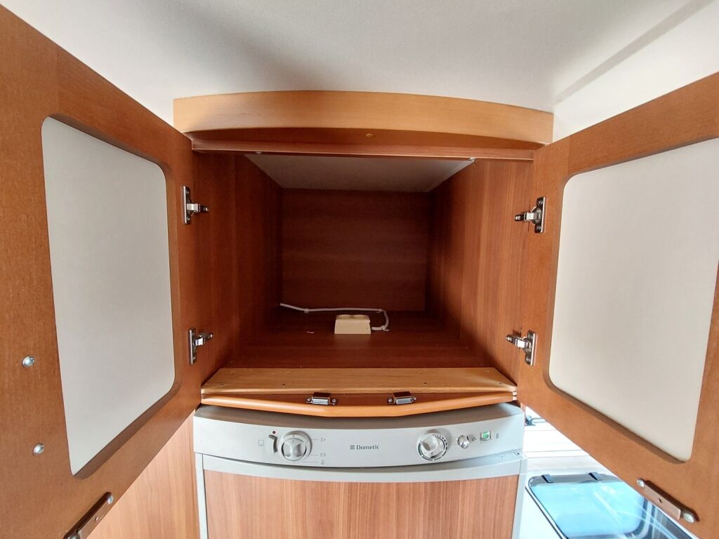 Hobby Prestige 2011 Valkoinen