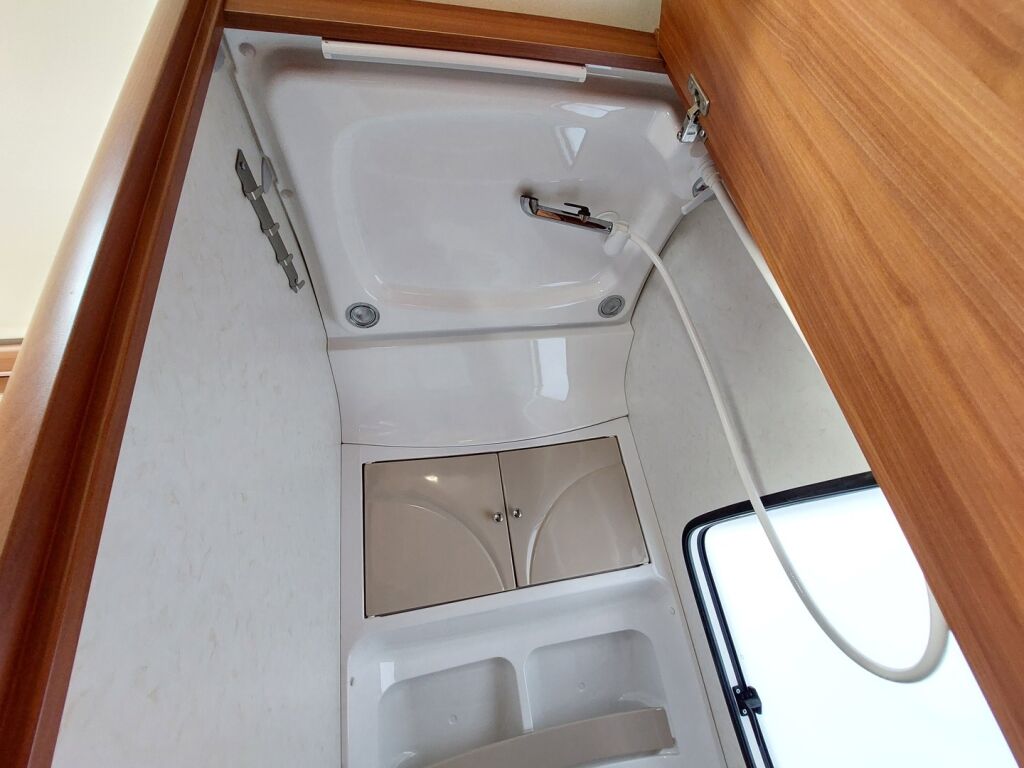 Hobby Prestige 2011 Valkoinen