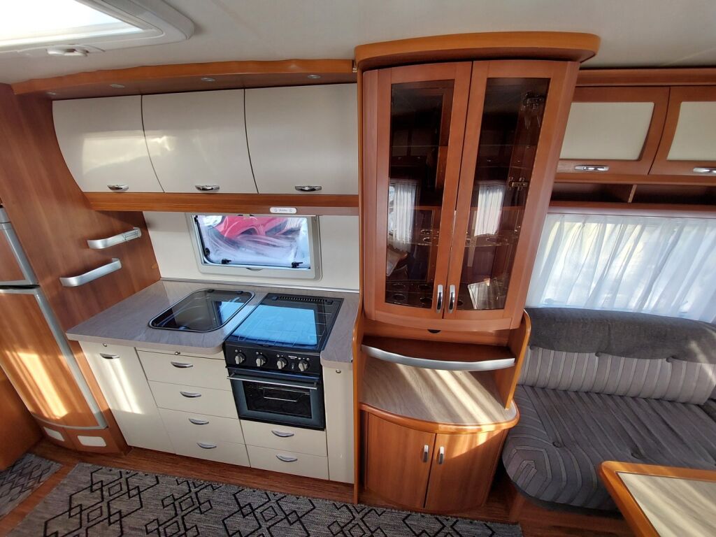 Hobby Prestige 2011 Valkoinen