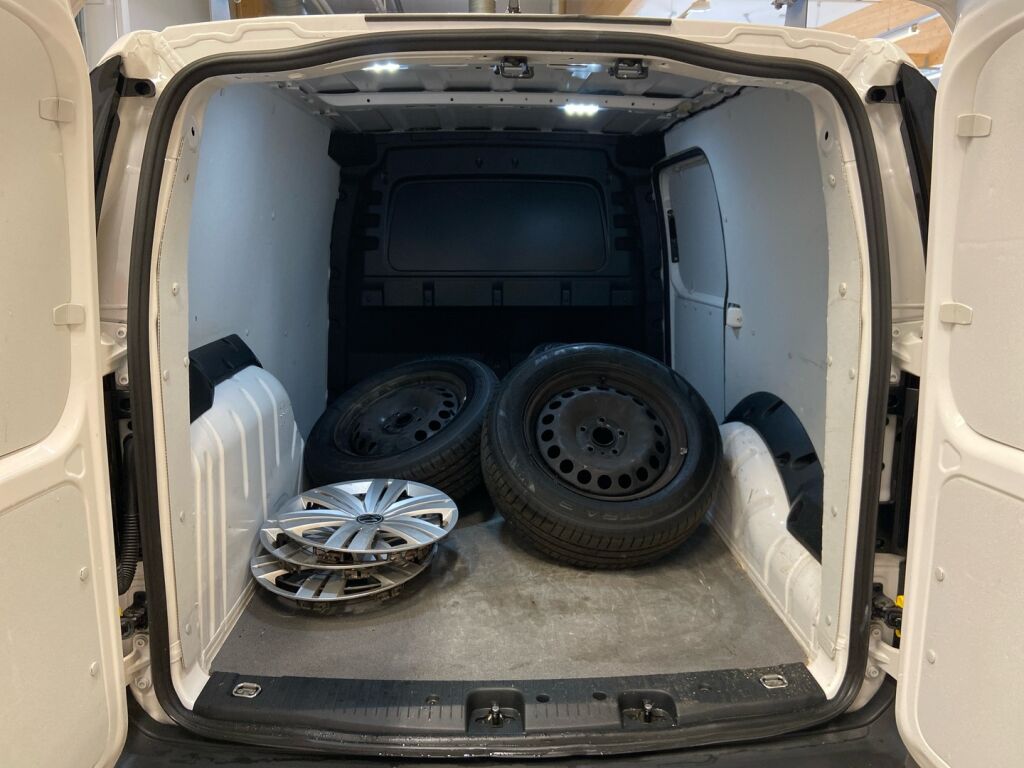 Volkswagen Caddy Maxi 2023 