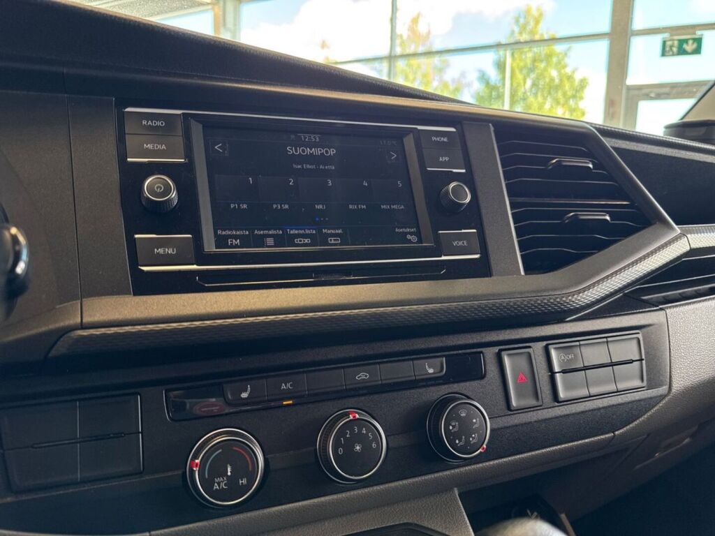 Volkswagen Transporter 2023 Hopea