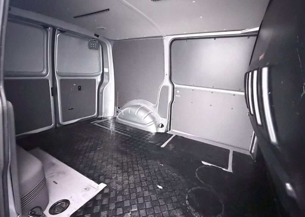 Volkswagen Transporter 2023 Hopea