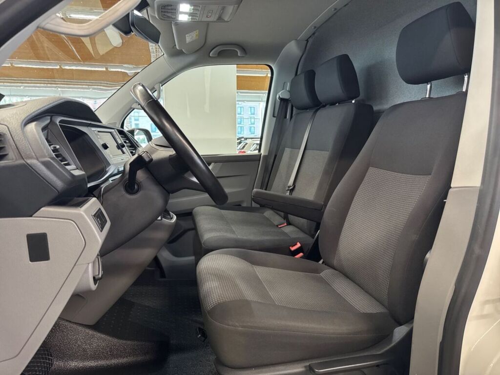 Volkswagen Transporter 2022 Valkoinen