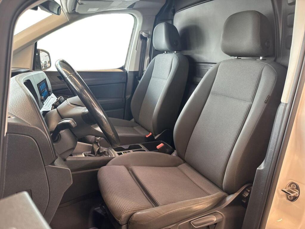 Volkswagen Caddy 2021 