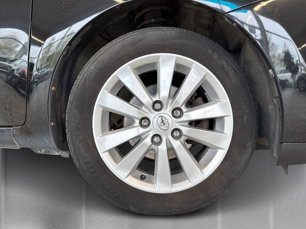 Toyota Auris 2007 Musta