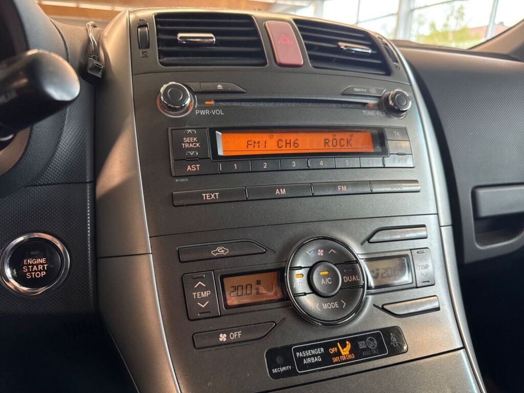 Toyota Auris 2007 Musta