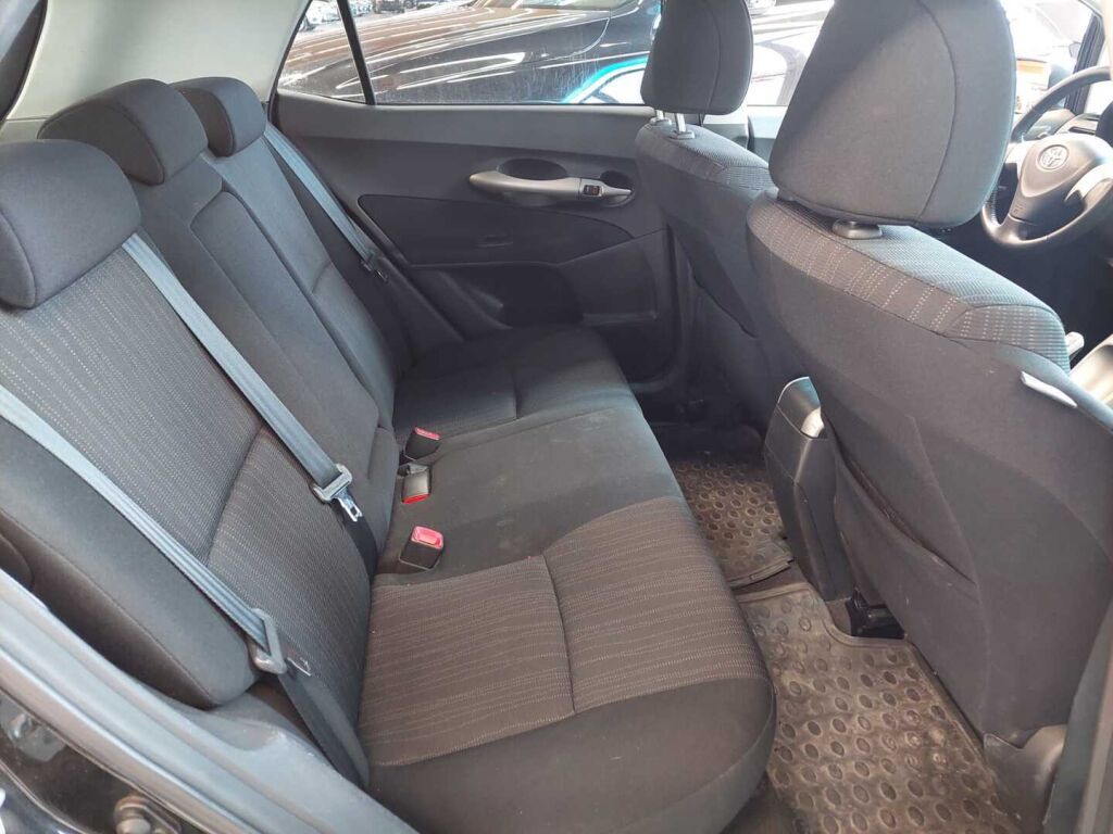 Toyota Auris 2007 Musta