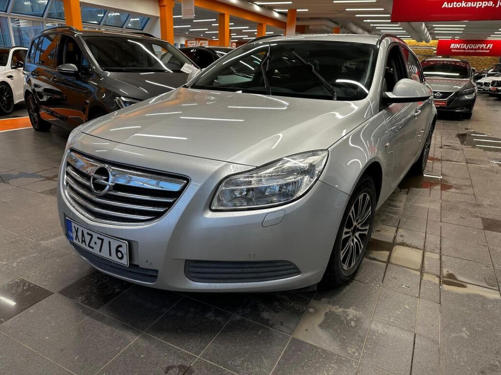 Opel Insignia 2013 Hopea