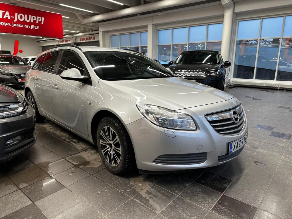 Opel Insignia 2013 Hopea