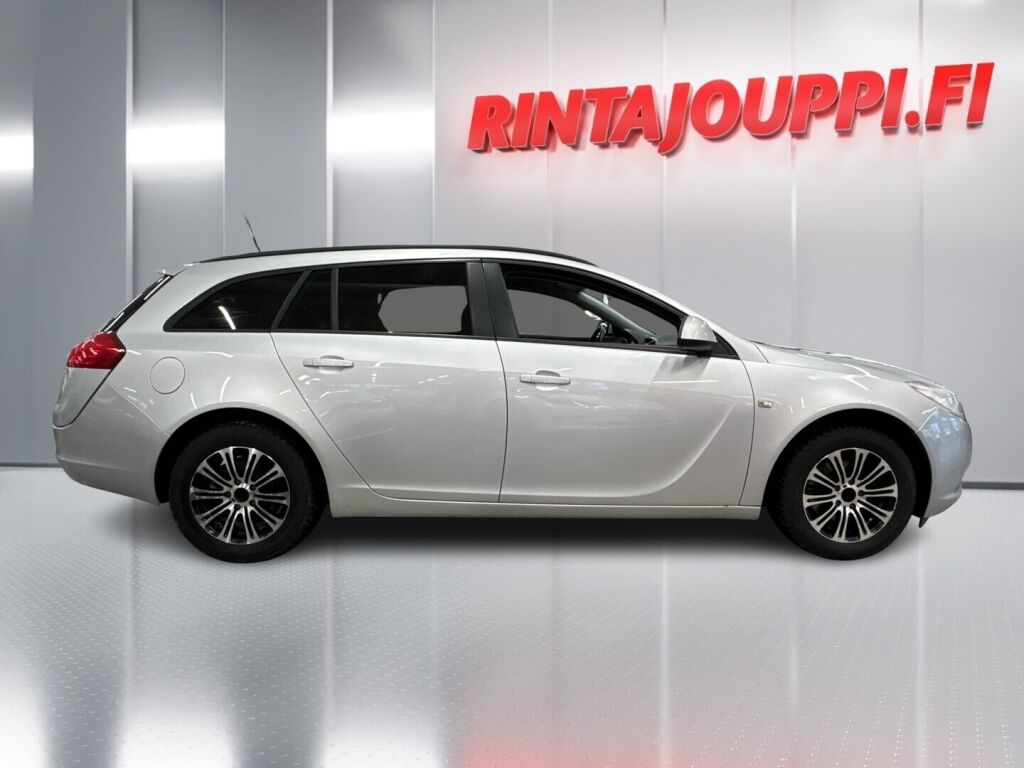 Opel Insignia 2013 Hopea