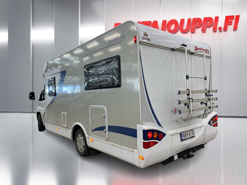 Dethleffs ADVANTAGE T 6611 2007 Valkoinen