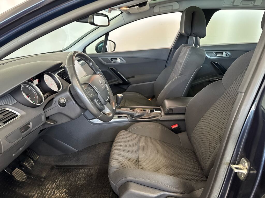 Peugeot 508 2011 Sininen